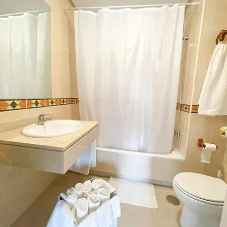 Splendid Apartment Near The Beach In Torremolinos *